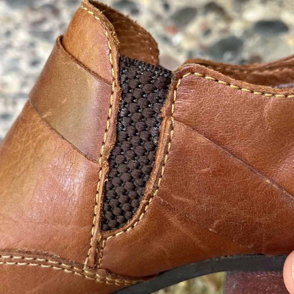 Born Handcrafted Footwear rich brown leather ankle booties, logo, Velcro, 7.5 - Picture 10 of 12
